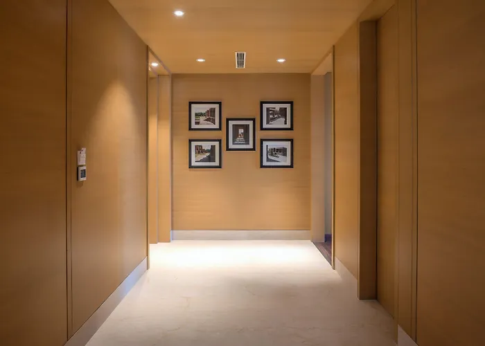 Feathers- A Radha Hotel, Chennai